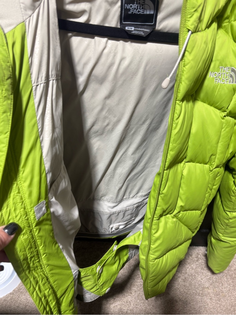 The North Face Puffer Jacket - Picture 3 of 4